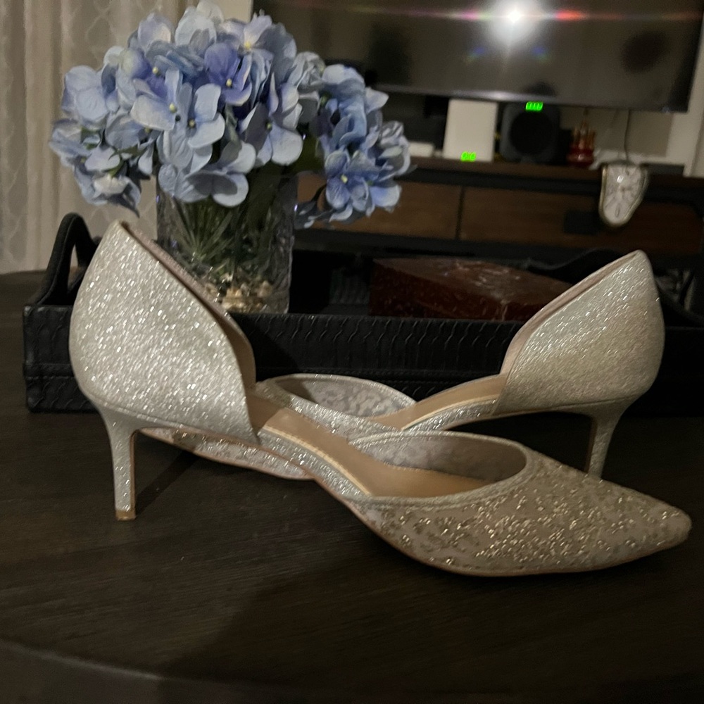 Elegant Silver Glitter Women's Shoes